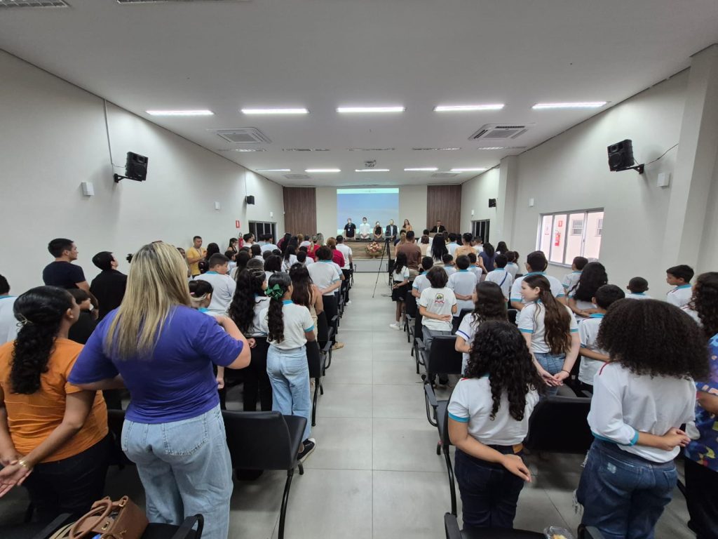 Caucaia realiza Cerimônia de Entrega do Prêmio de Educação Fiscal 2026 com auditório lotado